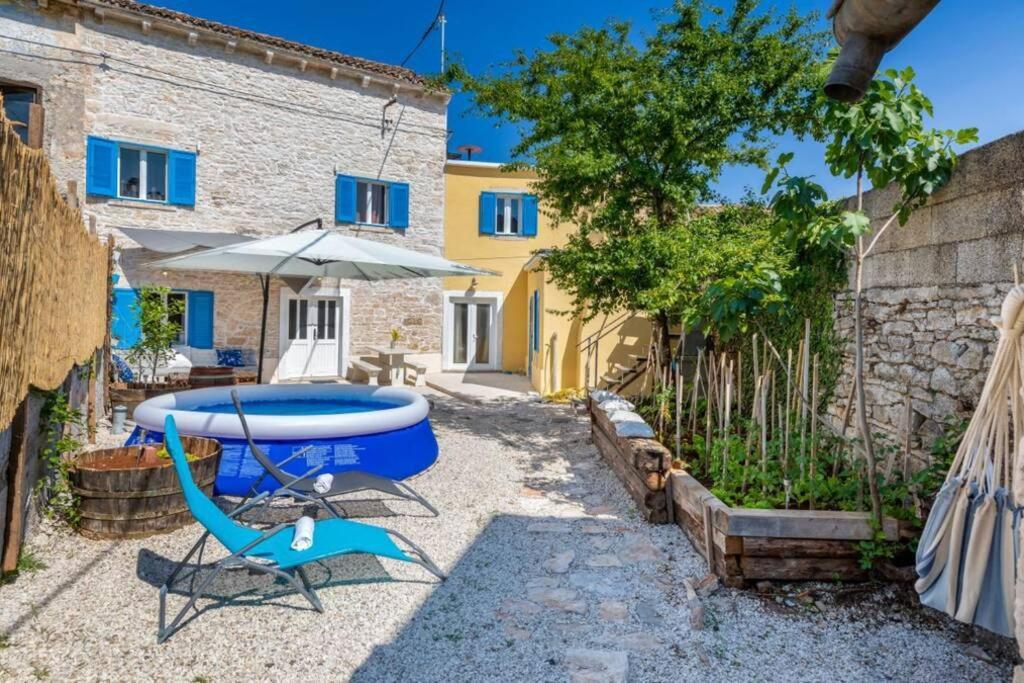 Casa Di Pietra Matelici Divsici Exterior foto