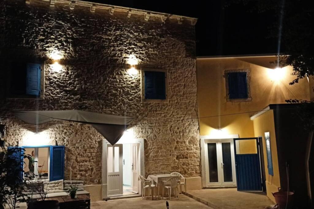 Casa Di Pietra Matelici Divsici Exterior foto
